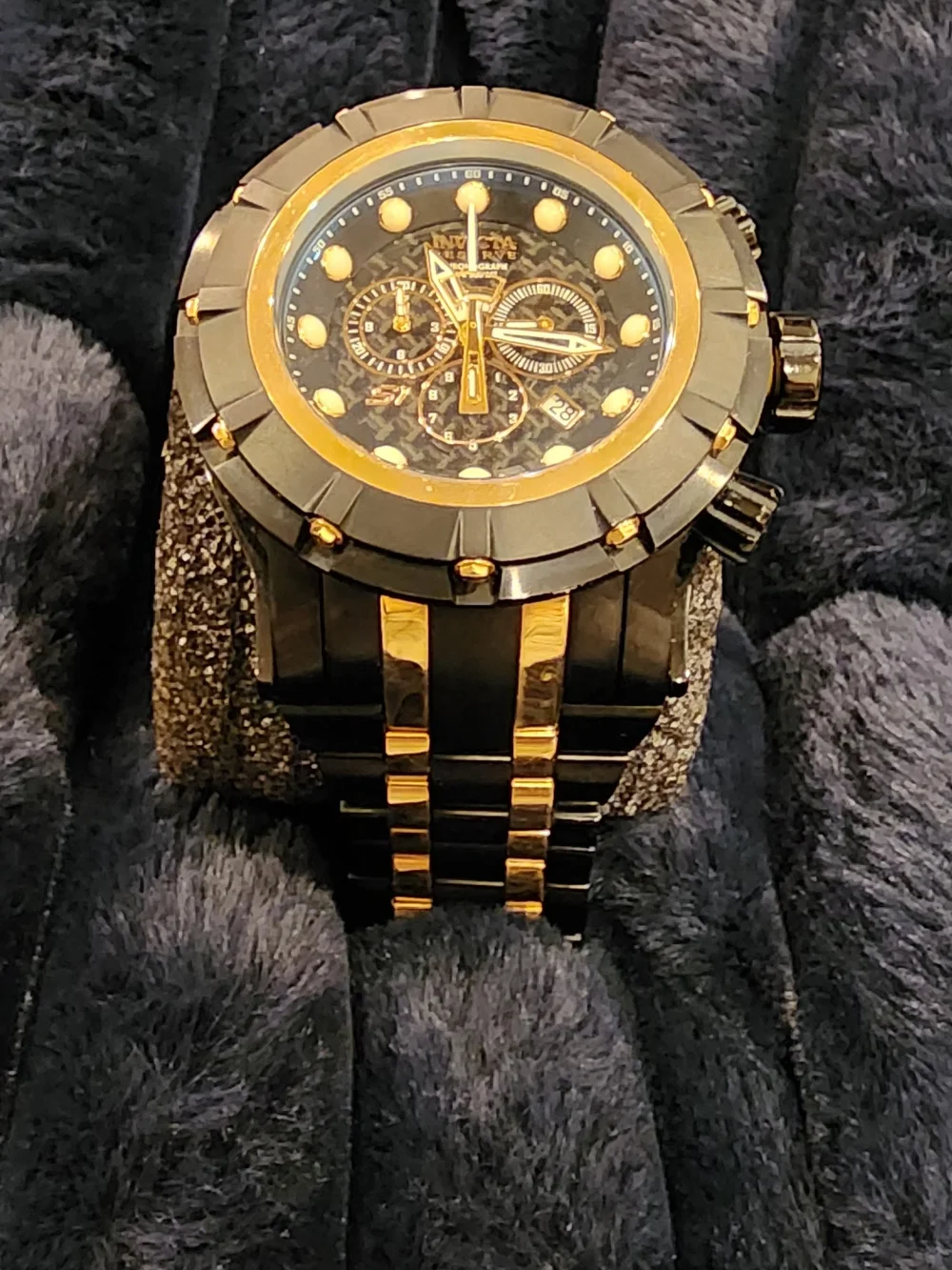 Invicta Men's Black and Gold Chronograph Watch